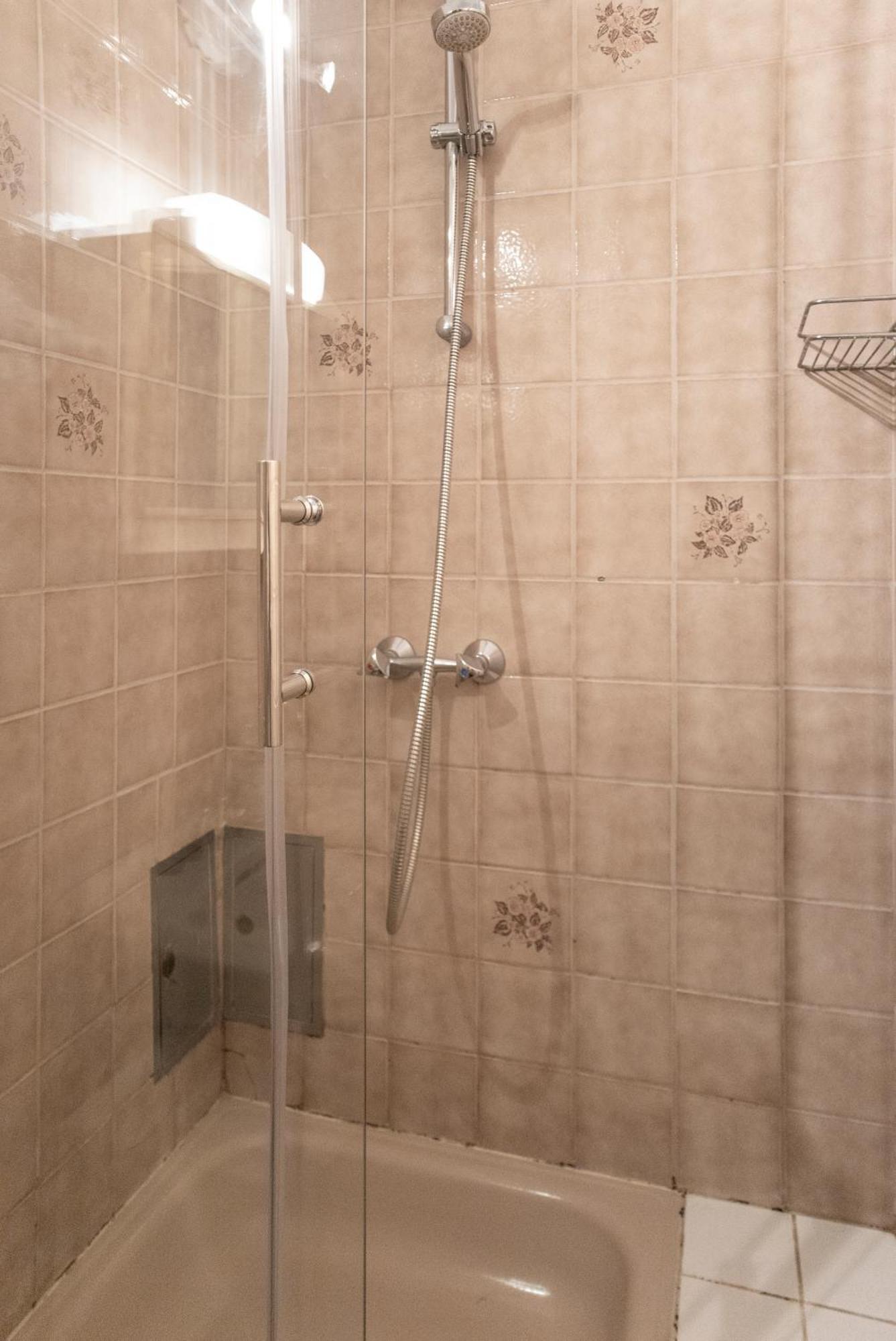 Apartment Affordable 2 Apts For 16p 4br Great For Families Wien