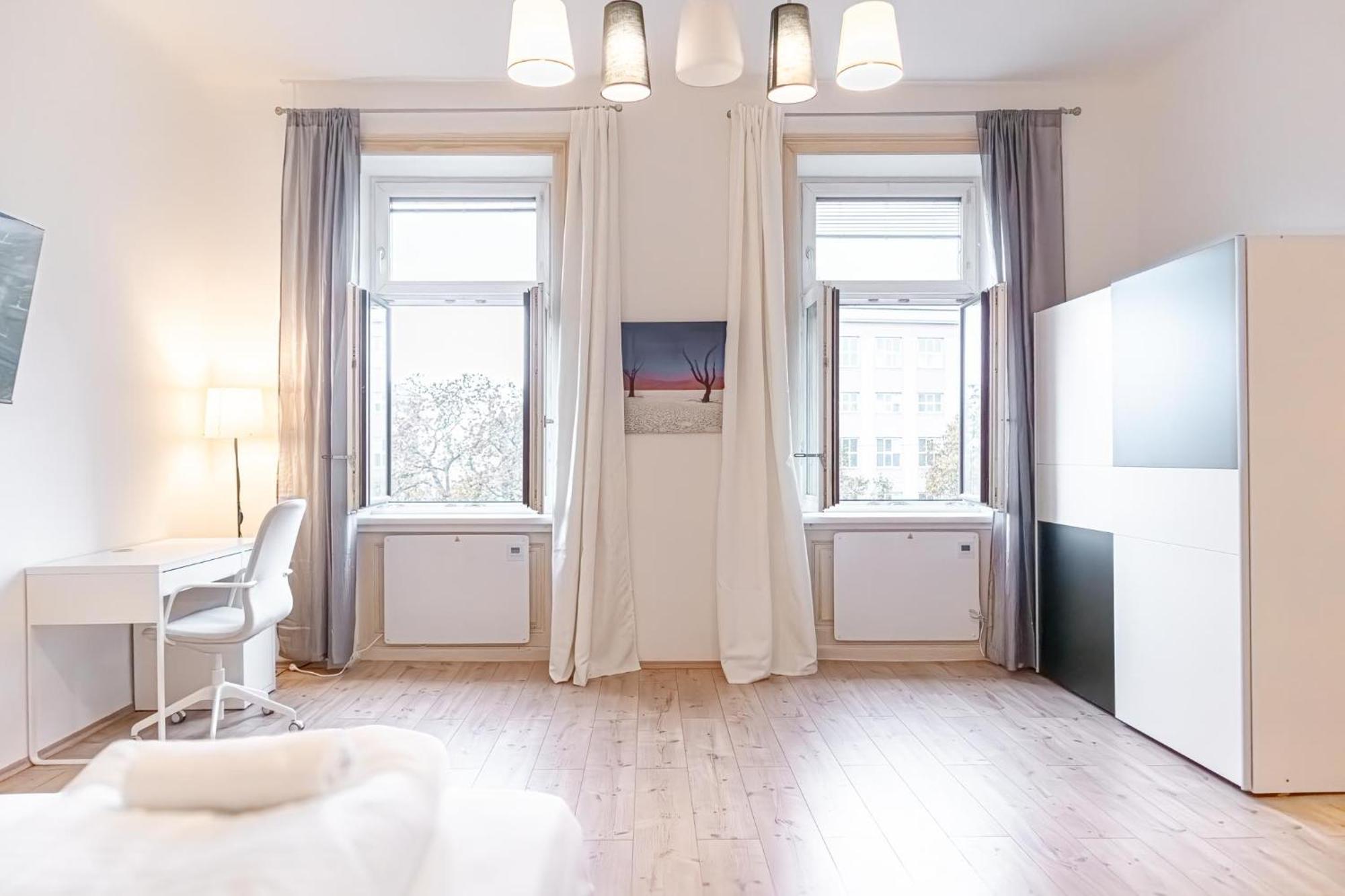 Affordable 2 Apts For 16p 4br Great For Families Wien