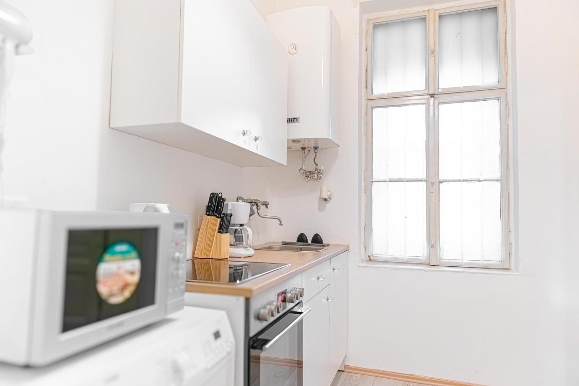 Affordable 2 Apts For 16p 4br Great For Families Wien
